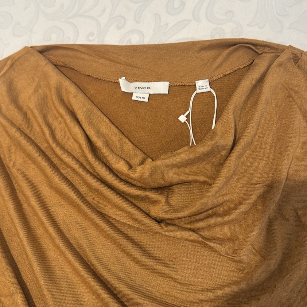 Vince, Drape Neck long Sleeve Top. Ladies 1X - Picture 8 of 15